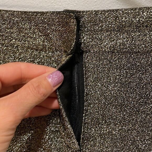 Forever 21 woman’s gold sparkly hot pants shorts - Picture 4 of 12